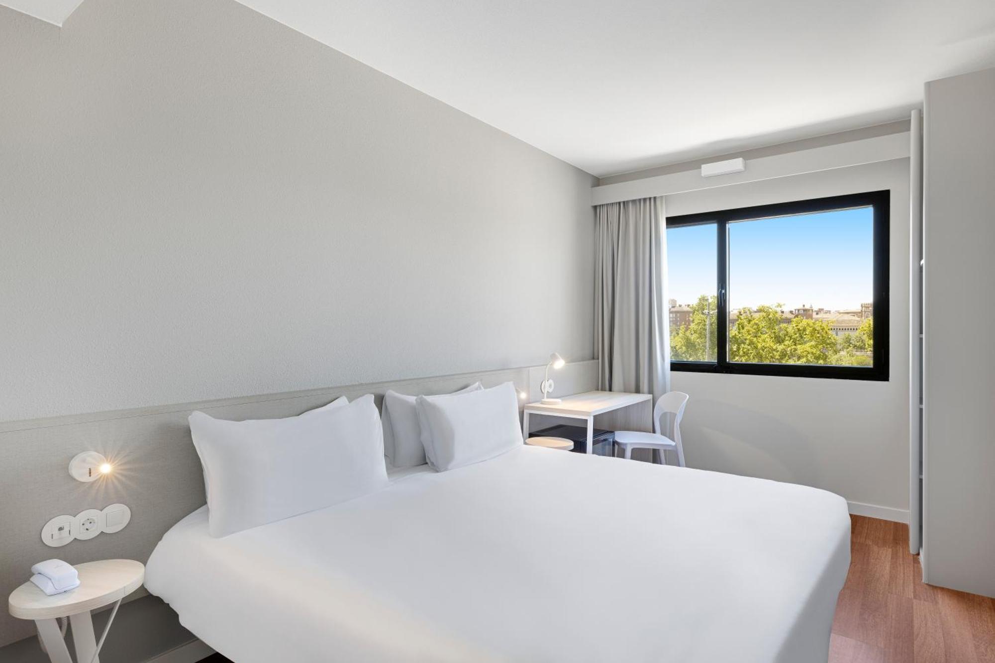 B&B Hotel Zaragoza Centro Экстерьер фото